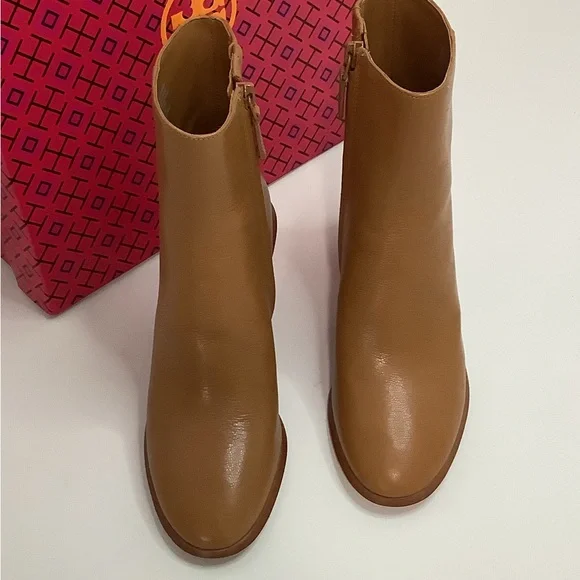 Tory Burch Leather Ankle Booties 👢 - Picture 5 of 9